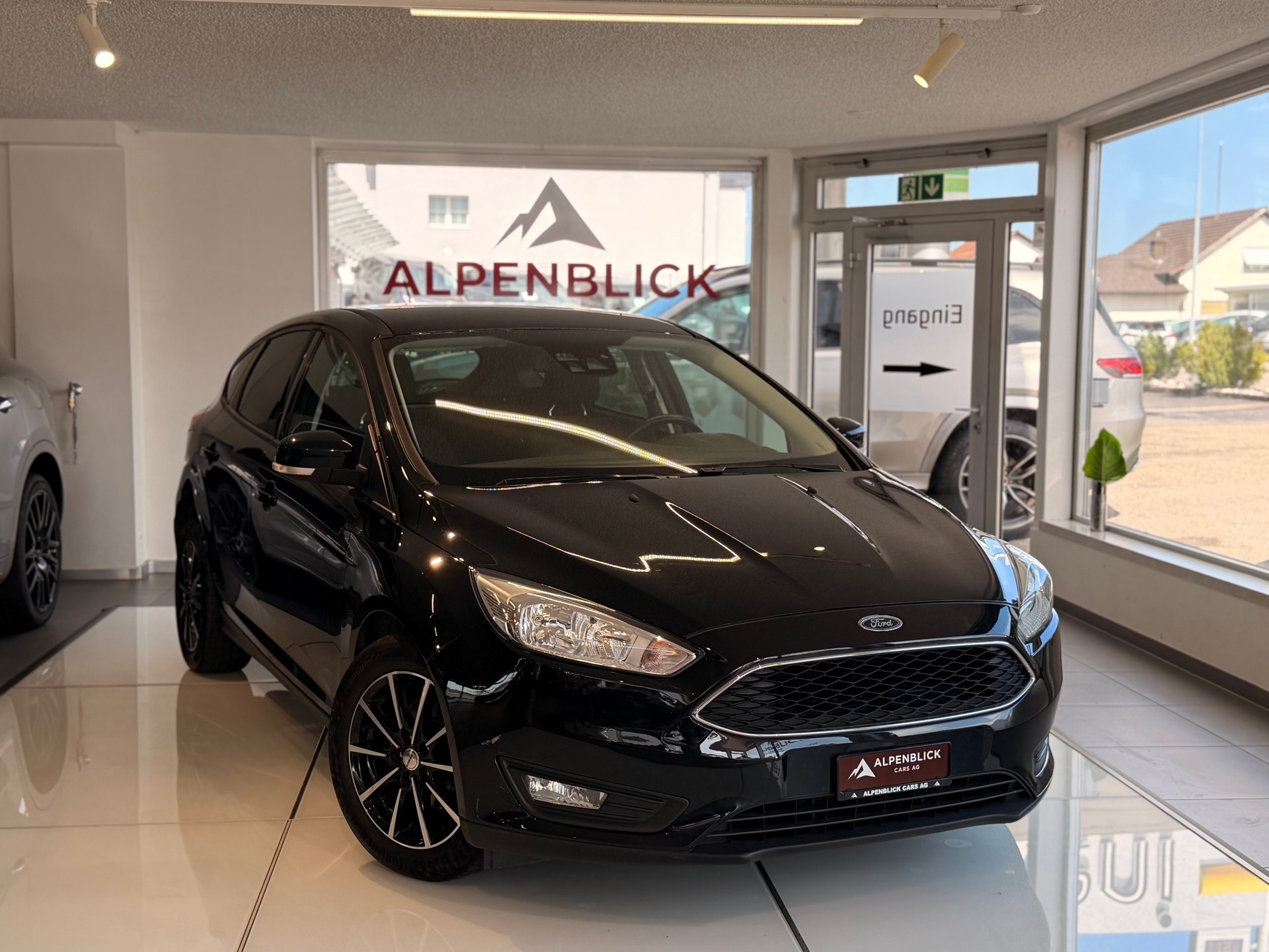 FORD Focus 1.0 SCTi Trend-image-0