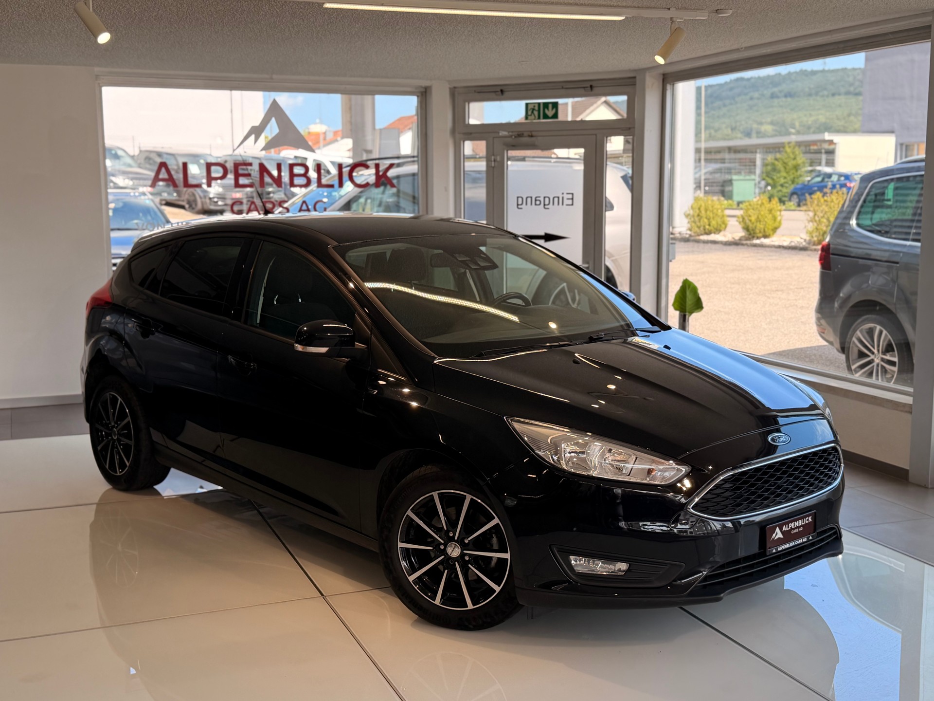 FORD Focus 1.0 SCTi Trend-image-1