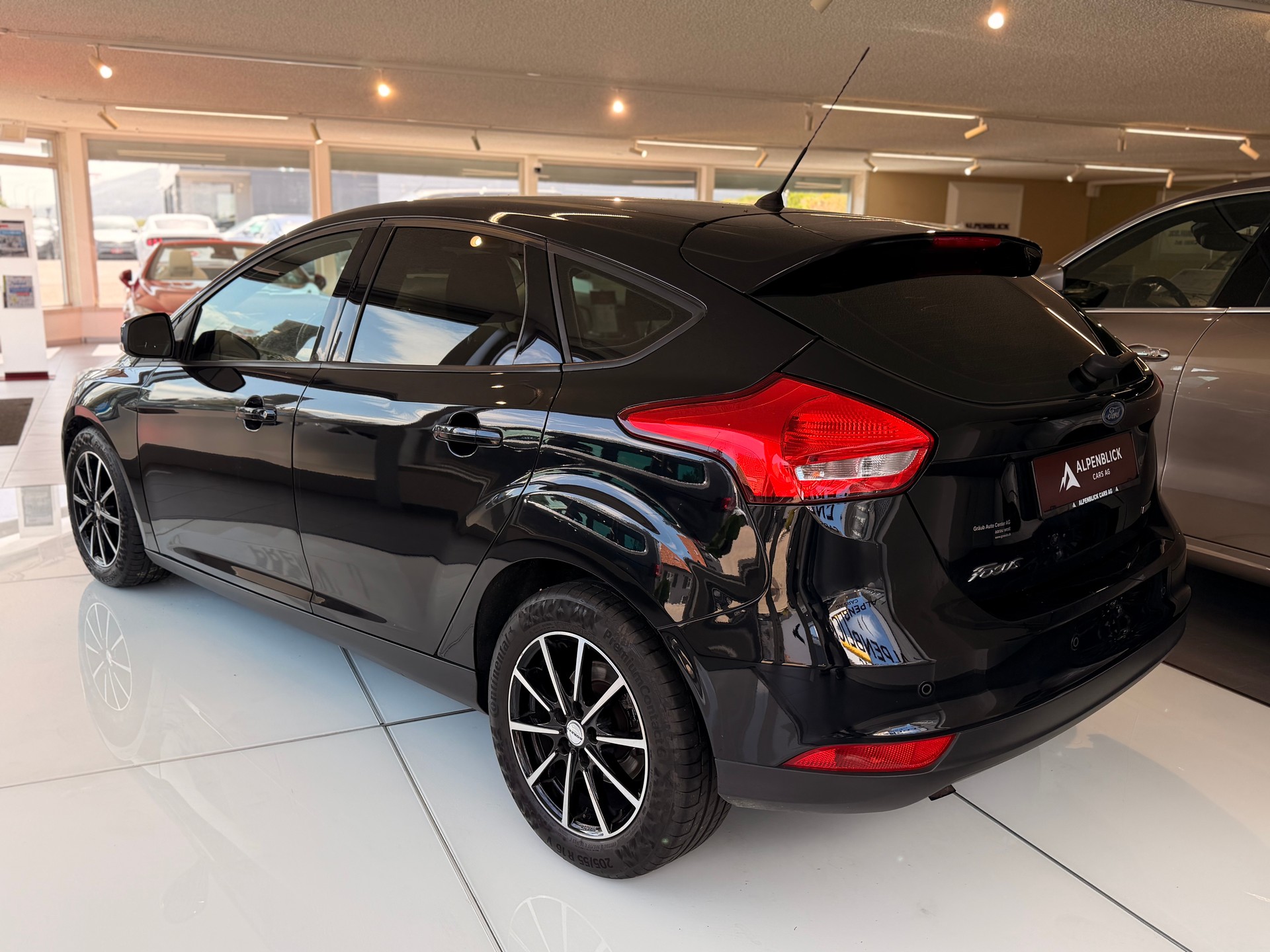 FORD Focus 1.0 SCTi Trend-image-9