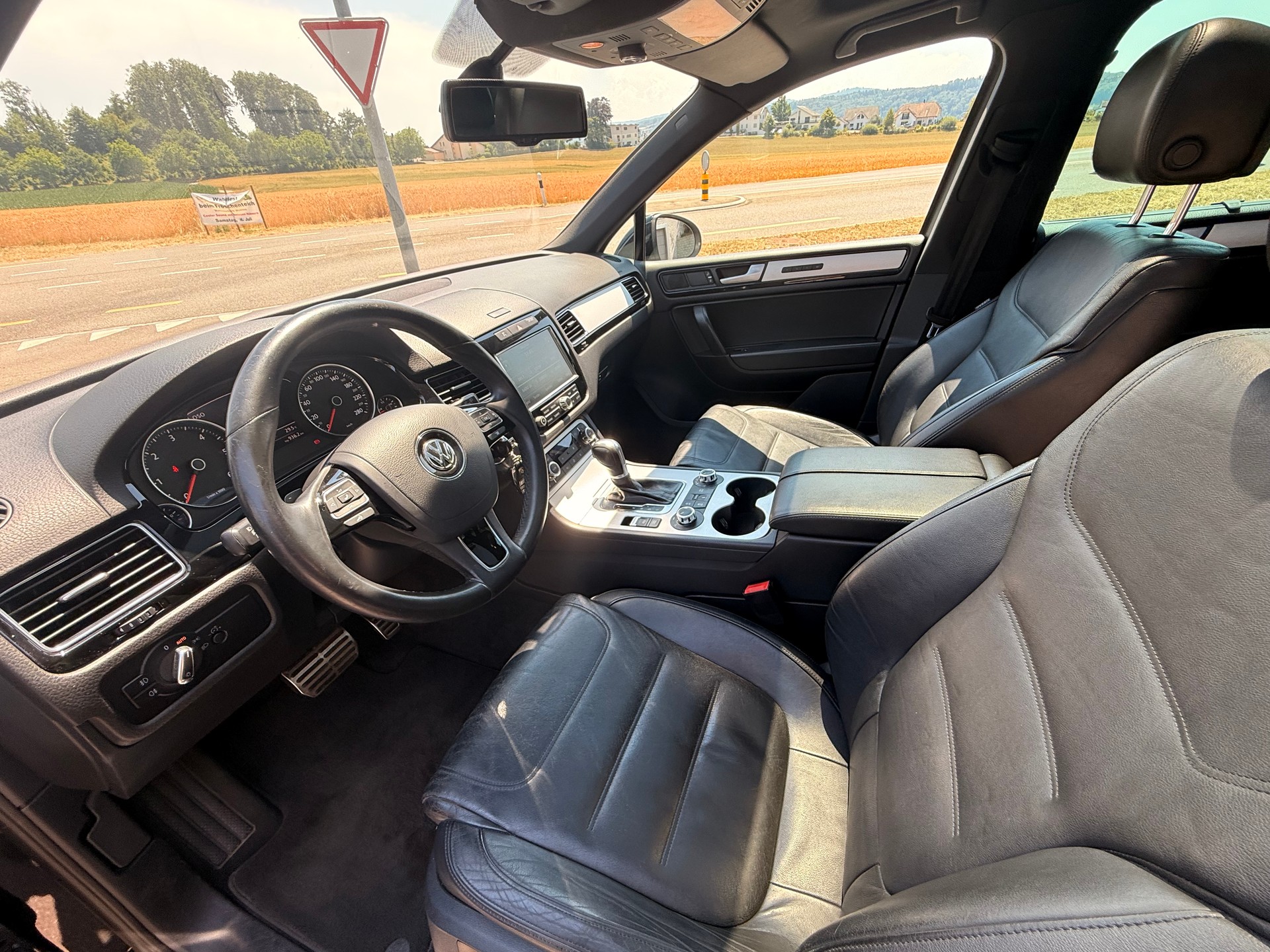 VW Touareg 3.0 TDI BlueMotion Technology Tiptronic-image-10