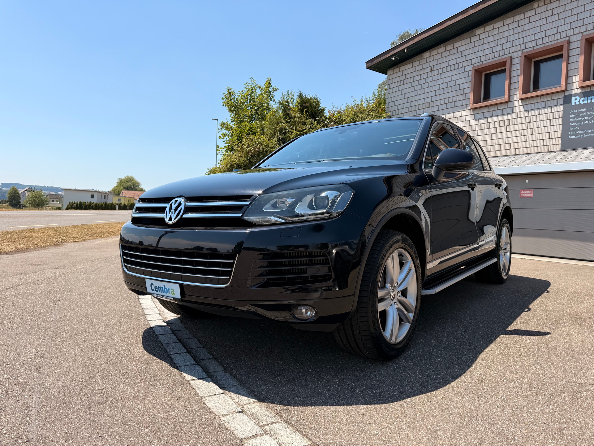 VW Touareg 3.0 TDI BlueMotion Technology Tiptronic-image-5