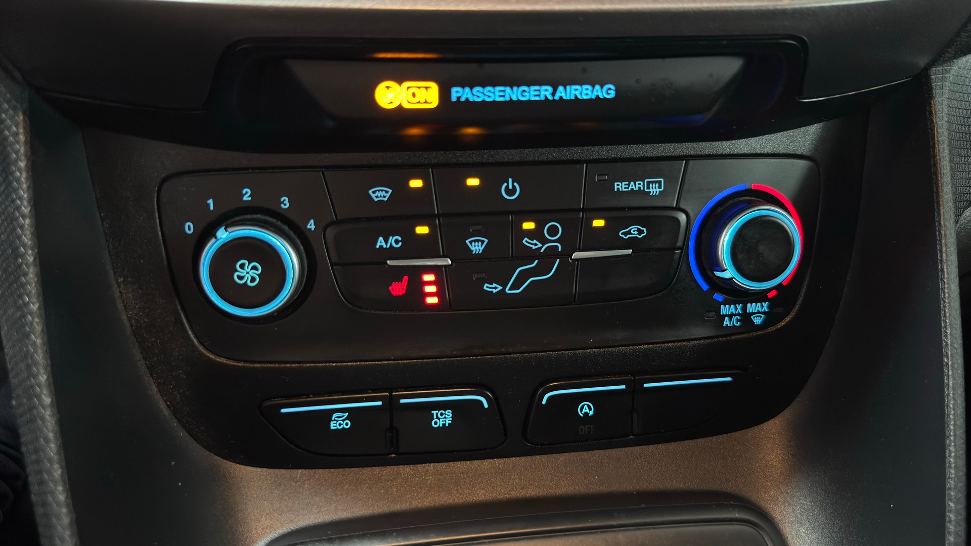 FORD Transit Connect Van T210 1.5 Eco Blue Trend A-image-8
