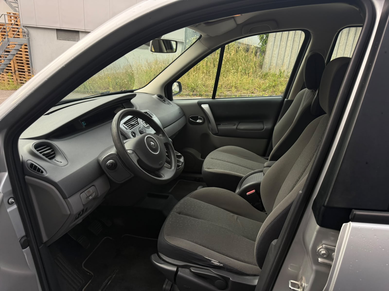 RENAULT Scénic 2.0 16V Dynamique-image-7