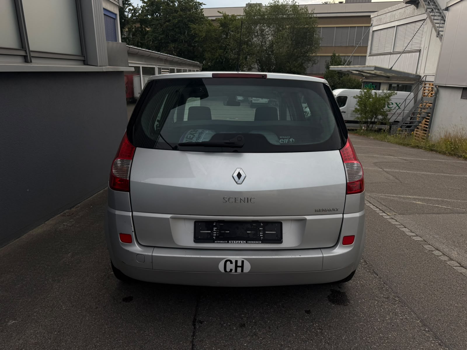 RENAULT Scénic 2.0 16V Dynamique-image-5