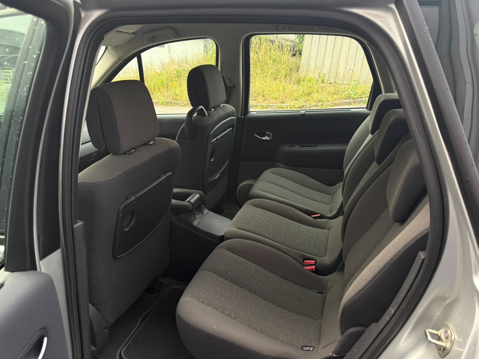 RENAULT Scénic 2.0 16V Dynamique-image-11