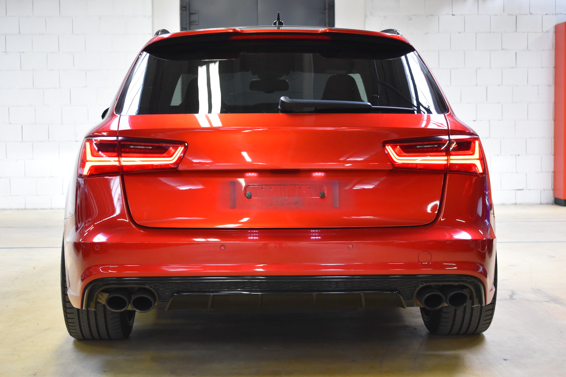 AUDI S6 Avant 4.0 TFSI V8 quattro S-tronic-image-7