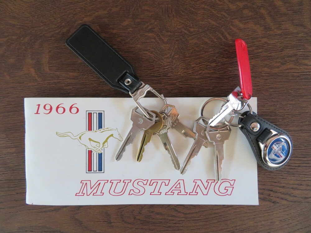 FORD Mustang-image-15