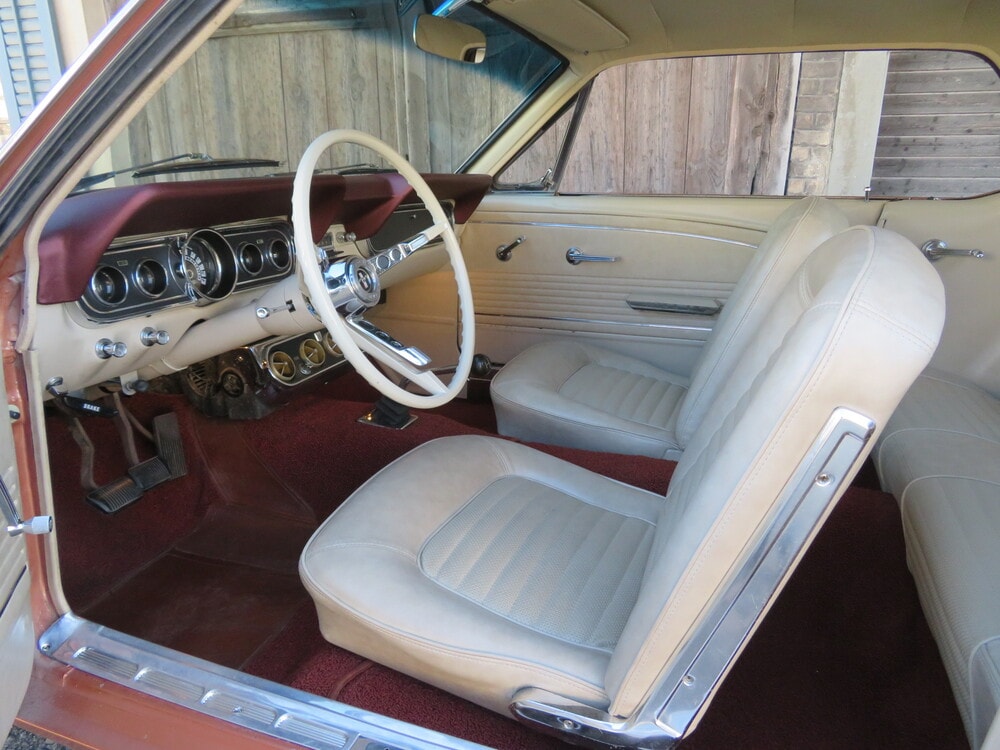 FORD Mustang-image-3