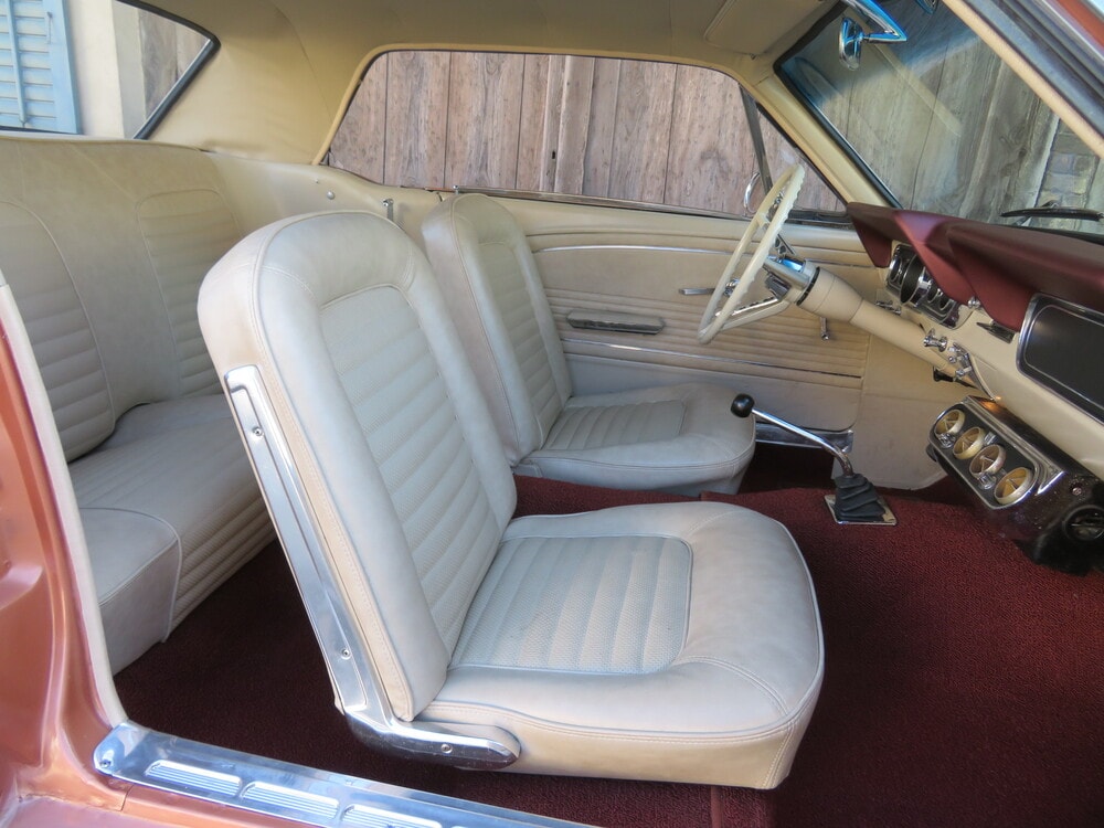 FORD Mustang-image-6