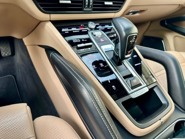 PORSCHE 3.0 V6 E-Hybrid-image-7