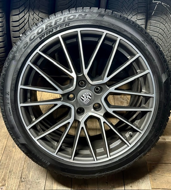 PORSCHE 3.0 V6 E-Hybrid-image-16