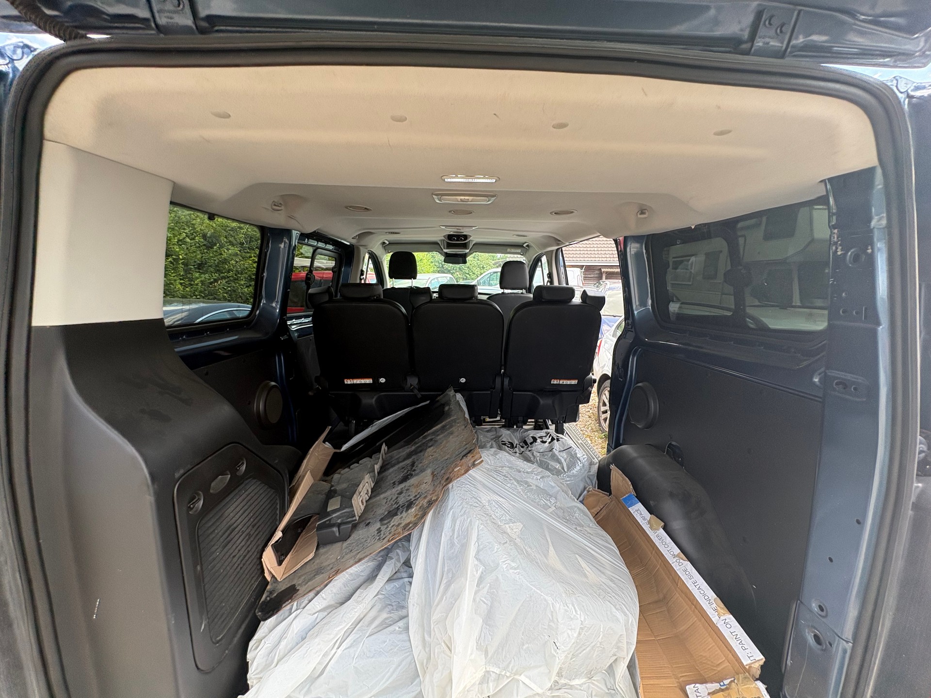 FORD Transit Custom 320 L2H1 Trend A-image-8