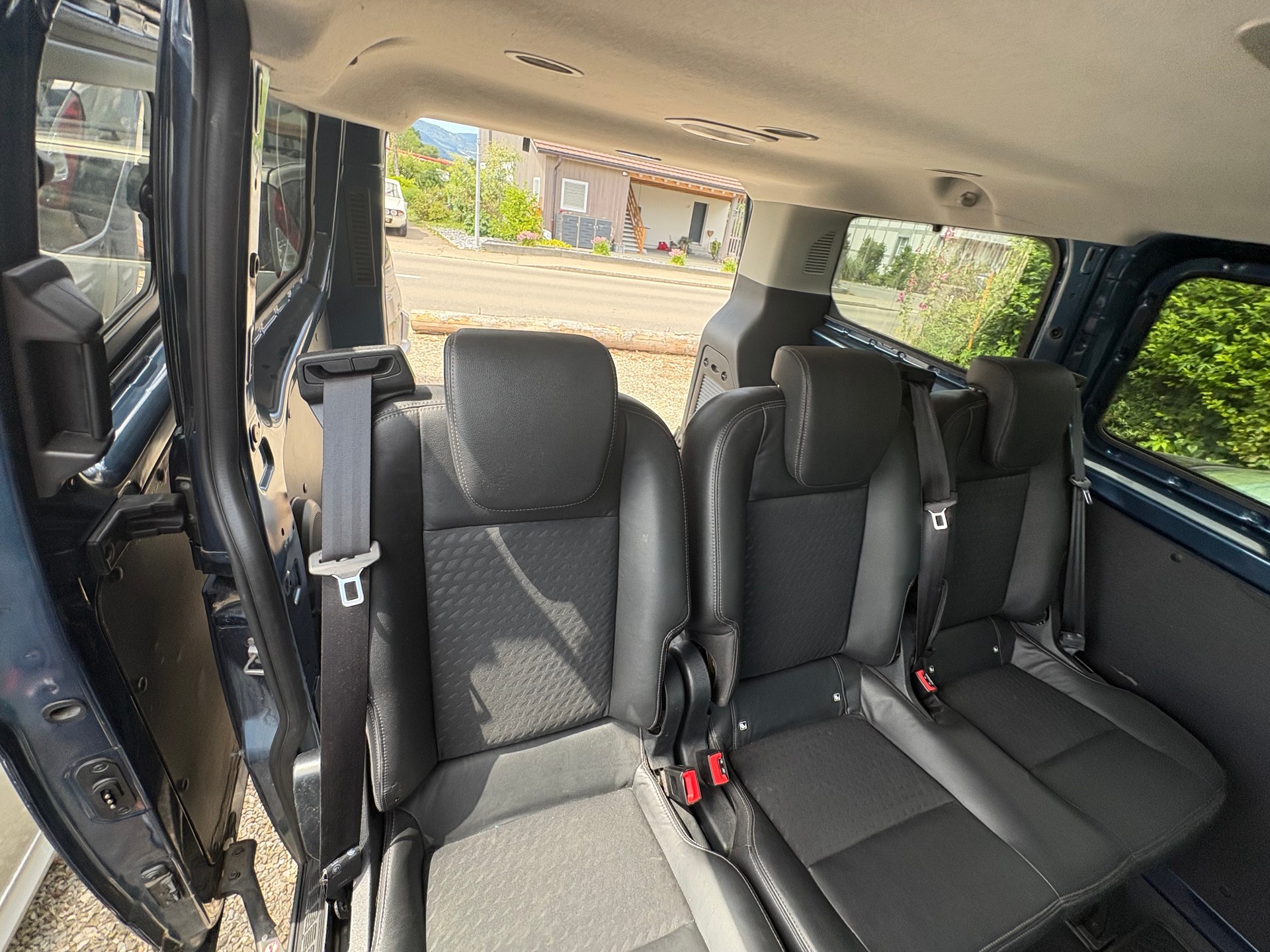 FORD Transit Custom 320 L2H1 Trend A-image-6