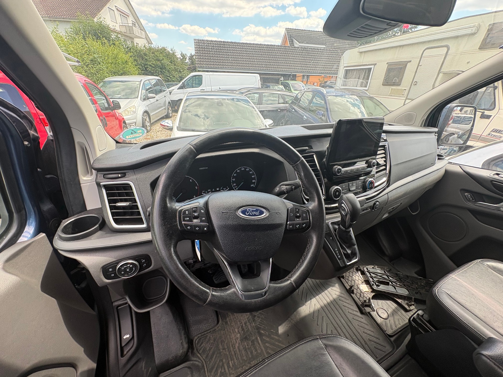 FORD Transit Custom 320 L2H1 Trend A-image-3