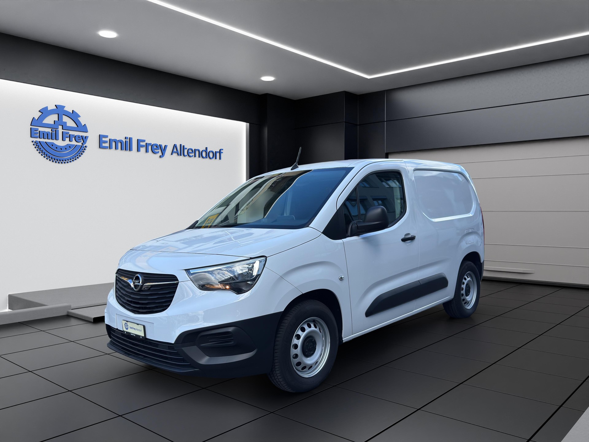 OPEL Combo-e Cargo 2.4 t Electric +-image-0