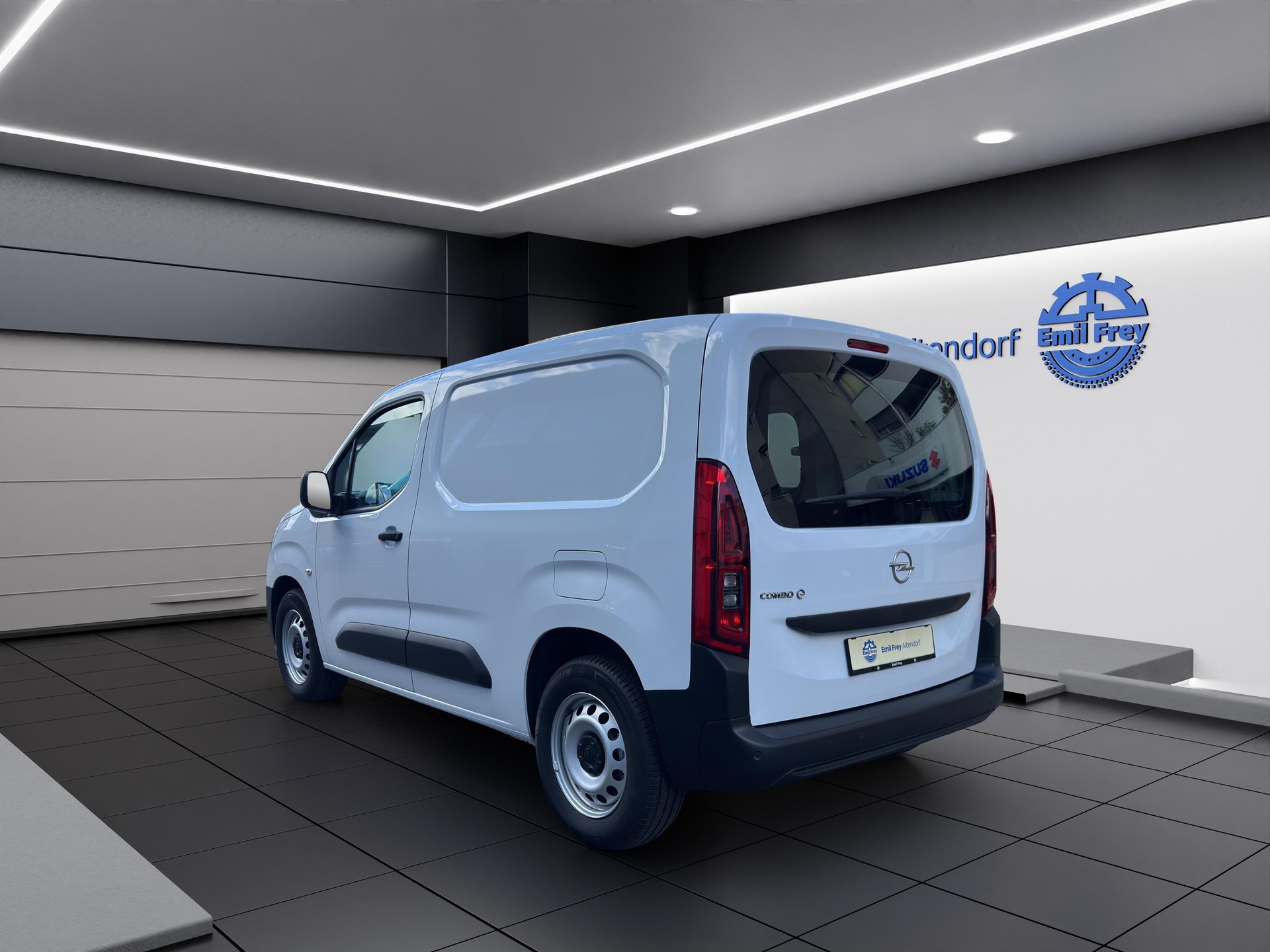 OPEL Combo-e Cargo 2.4 t Electric +-image-3