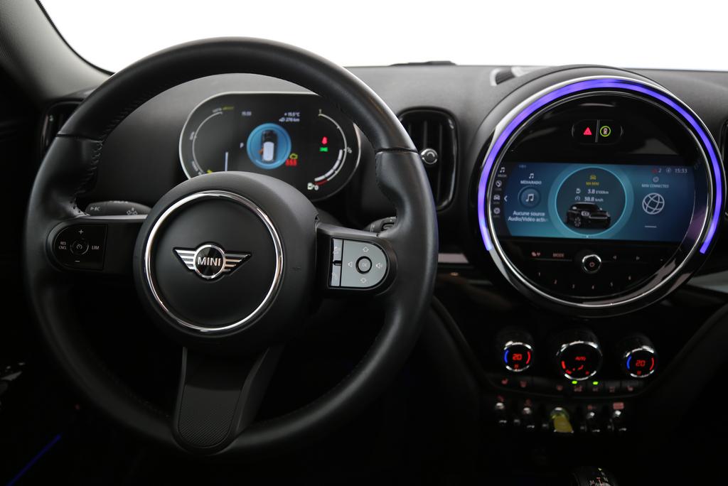 MINI Countryman F60 1.5i Cooper S E ALL4-image-6