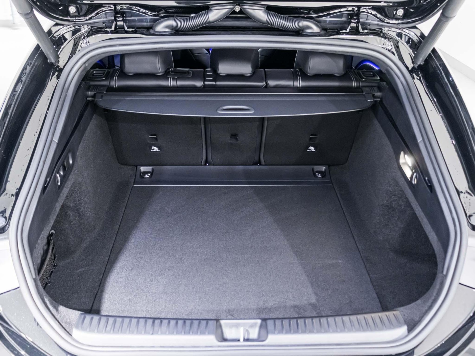 MERCEDES-BENZ CLA 220 4MATIC SB-image-13