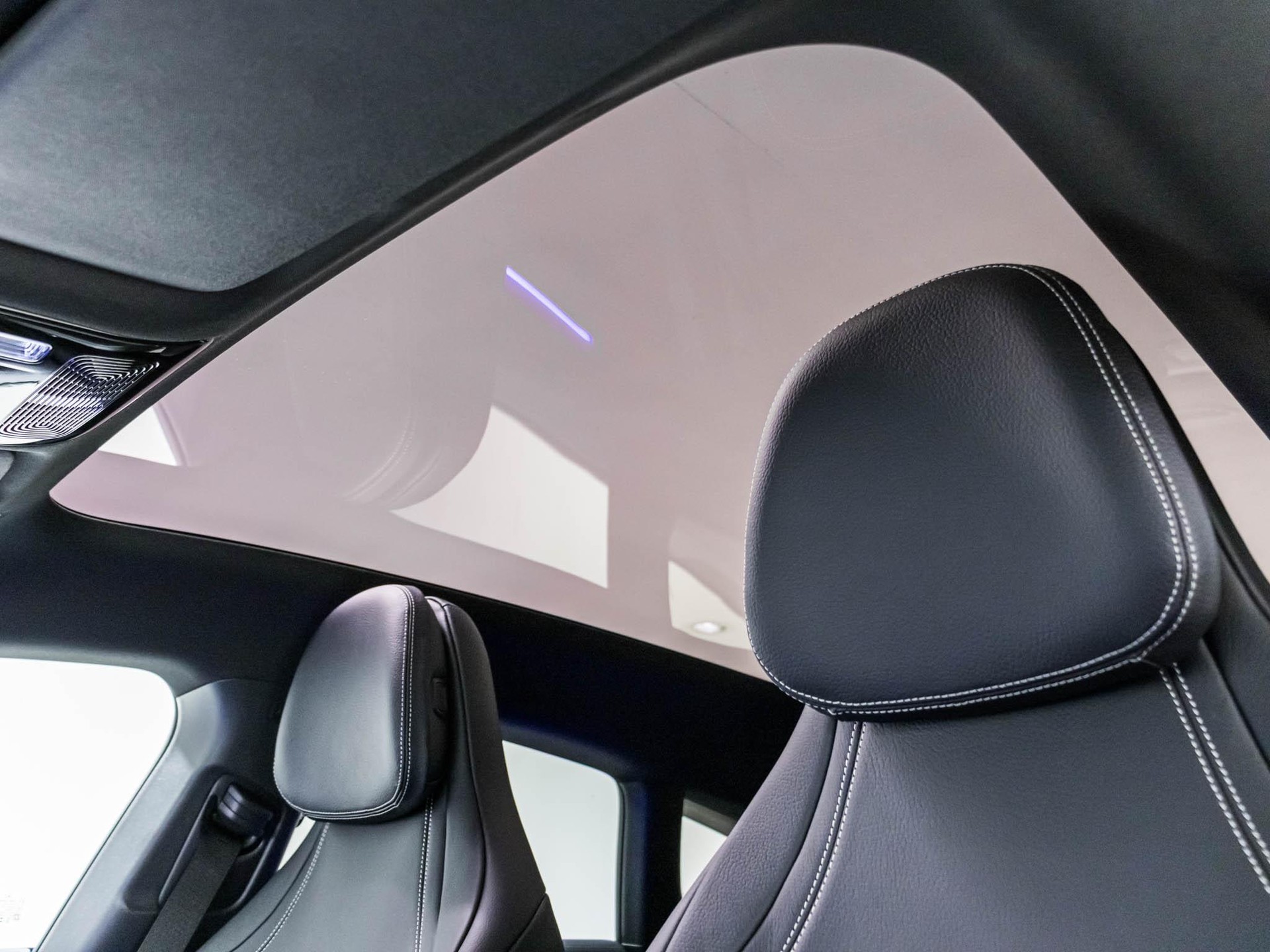MERCEDES-BENZ CLA 220 4MATIC SB-image-8