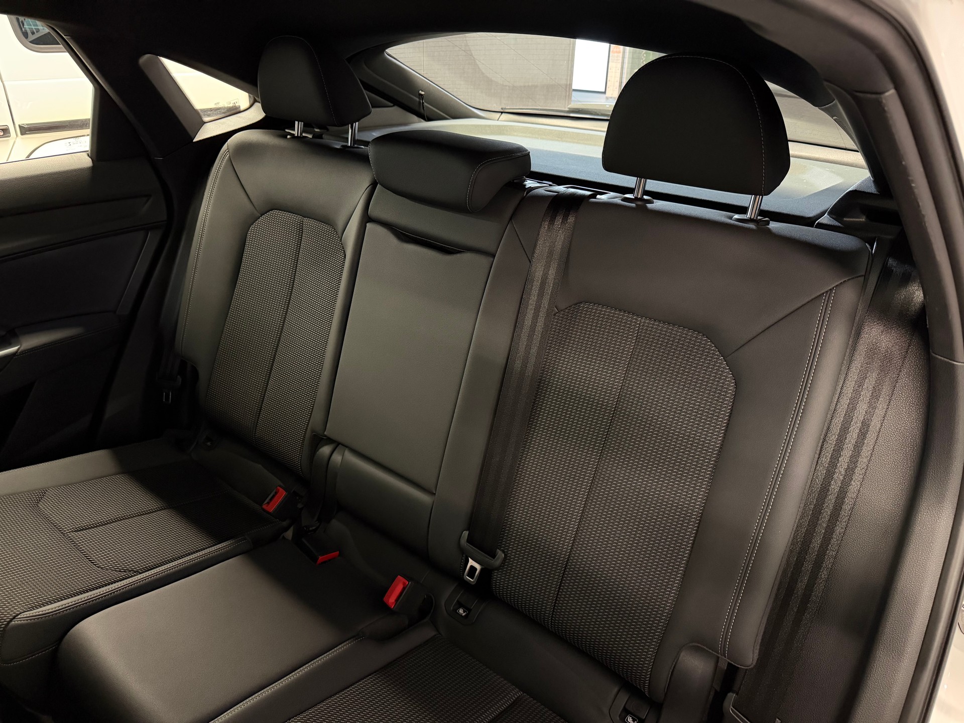 AUDI Q3 Sportback 45 TFSI S line quattro S-tronic 230 PS-image-24