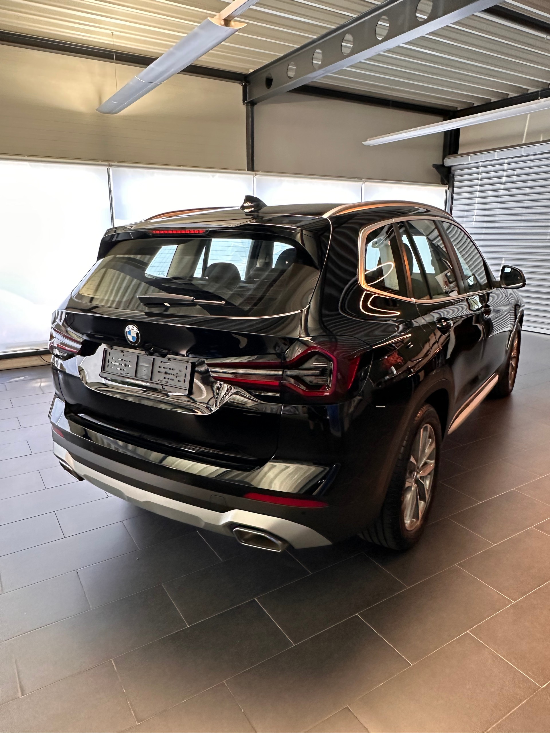 BMW X3 20i xDrive-image-25