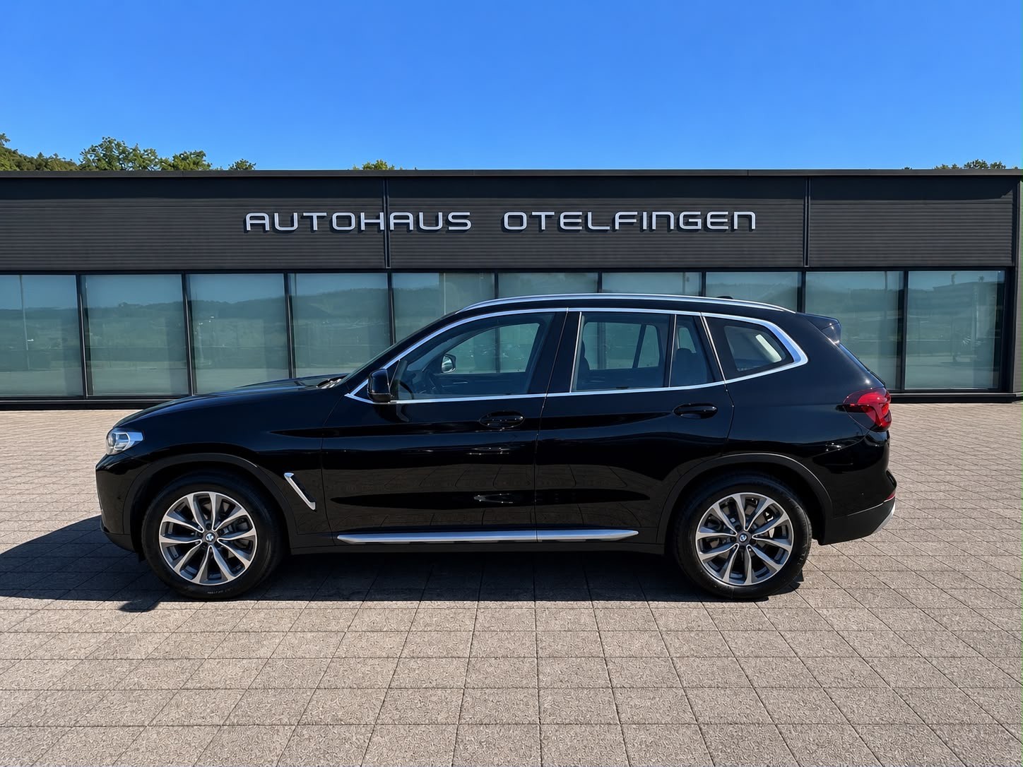 BMW X3 20i xDrive-image-0
