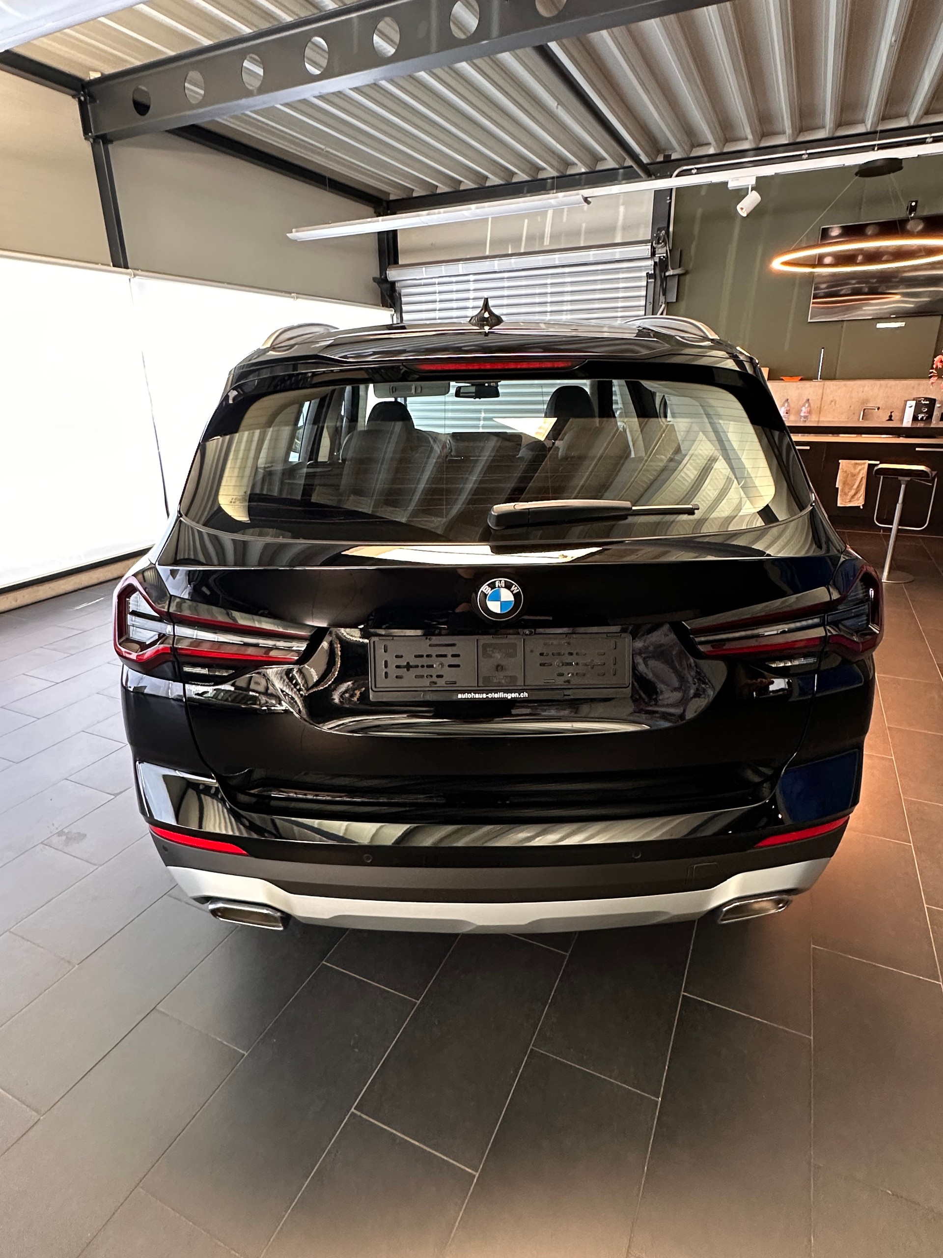 BMW X3 20i xDrive-image-24