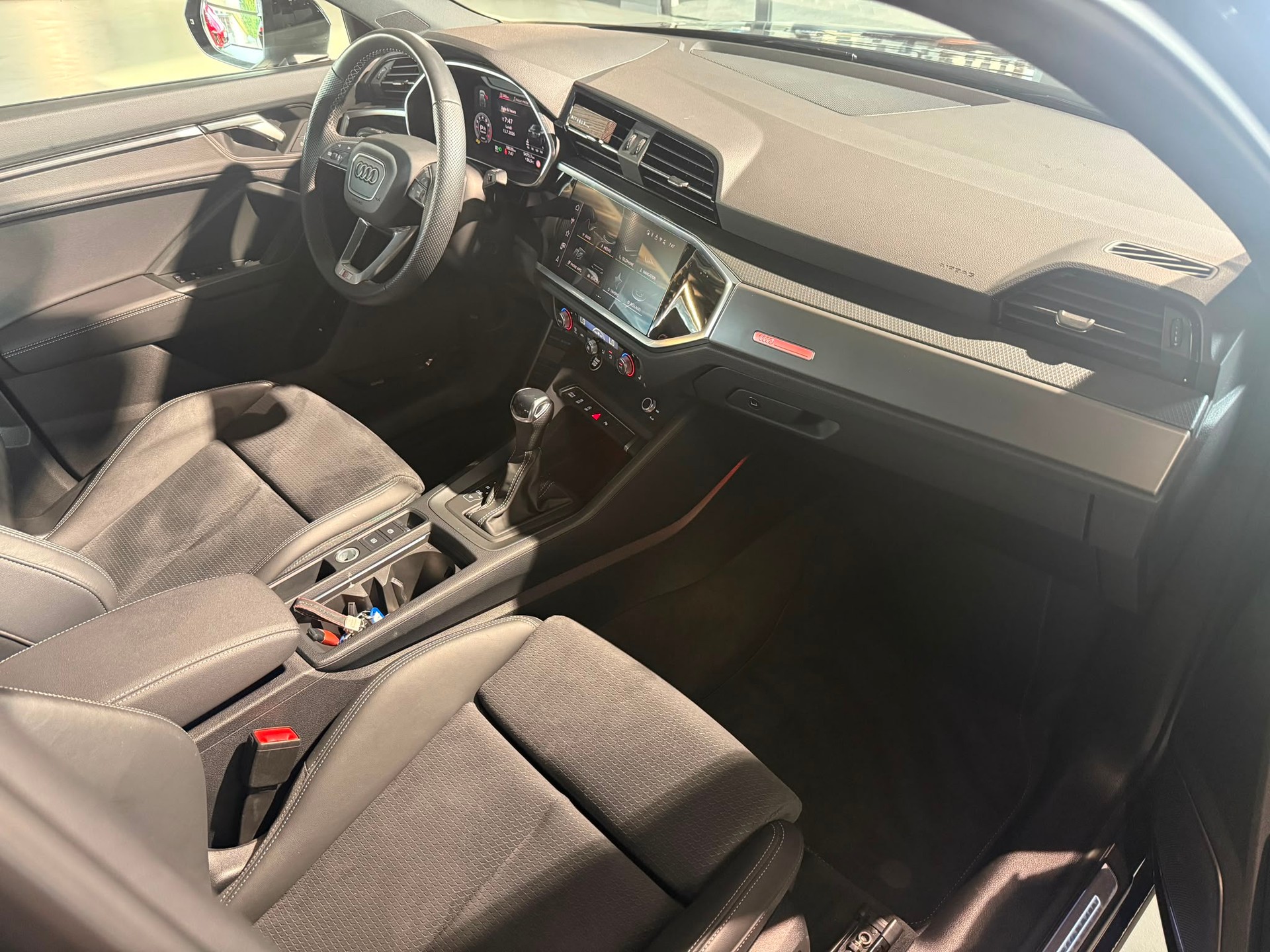 AUDI Q3 Sportback 35 TFSI S line Attraction S-tronic-image-10