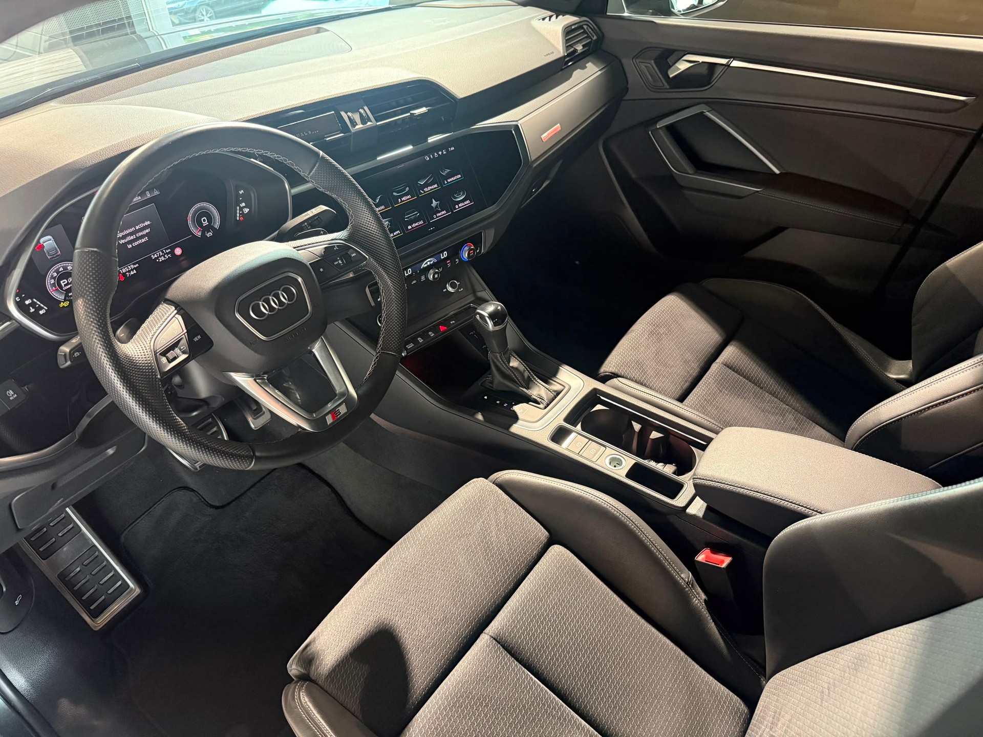 AUDI Q3 Sportback 35 TFSI S line Attraction S-tronic-image-9