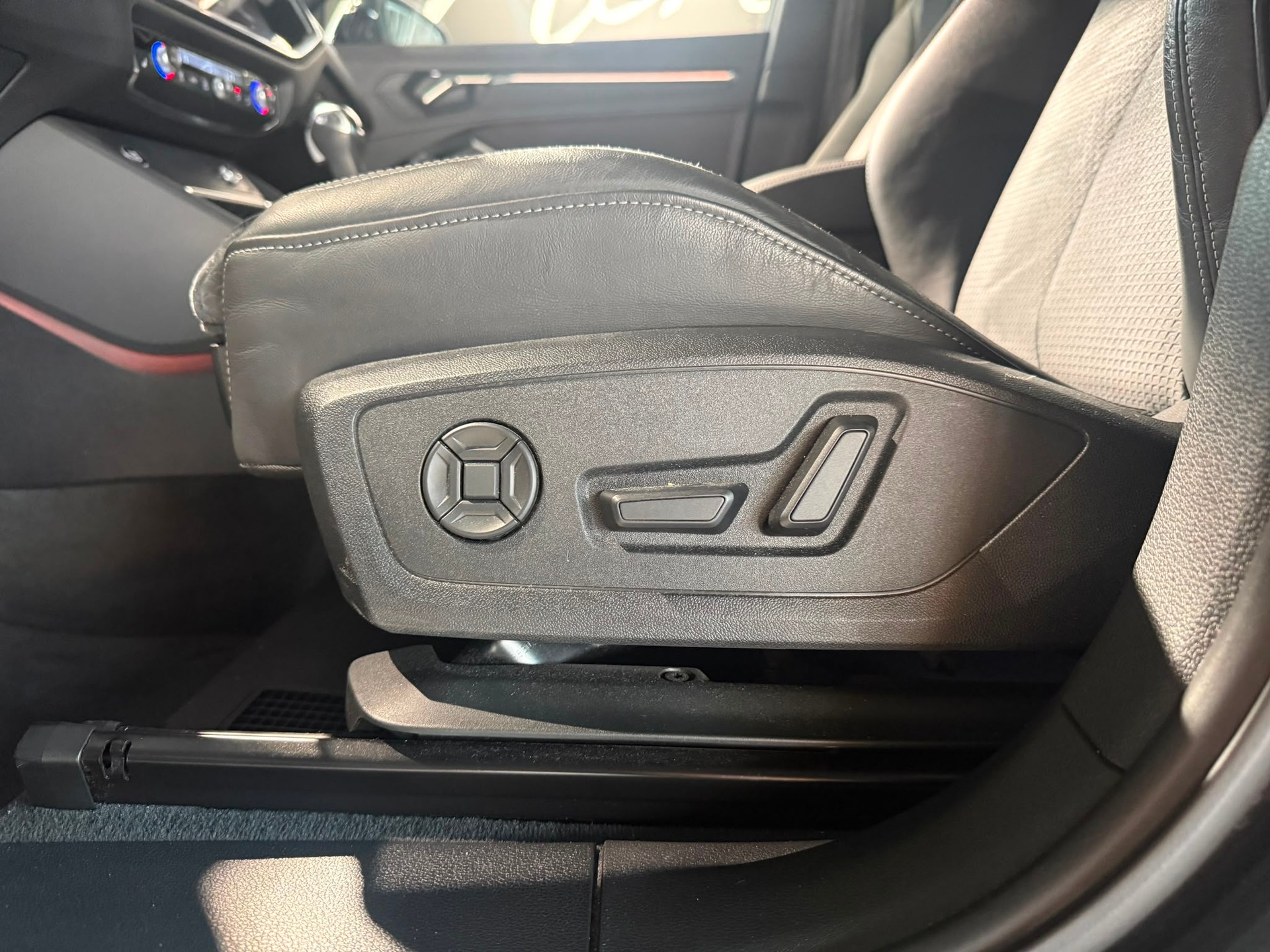 AUDI Q3 Sportback 35 TFSI S line Attraction S-tronic-image-7