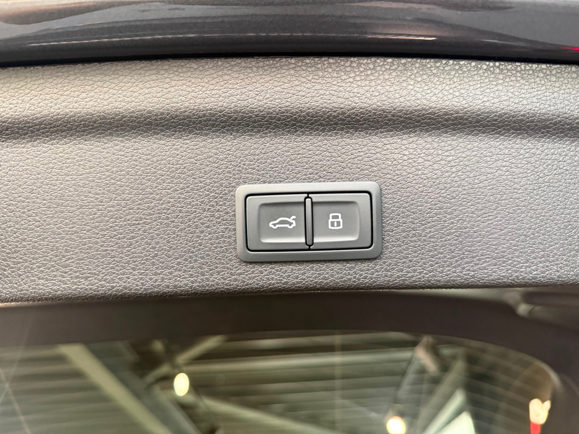 AUDI Q3 Sportback 35 TFSI S line Attraction S-tronic-image-27