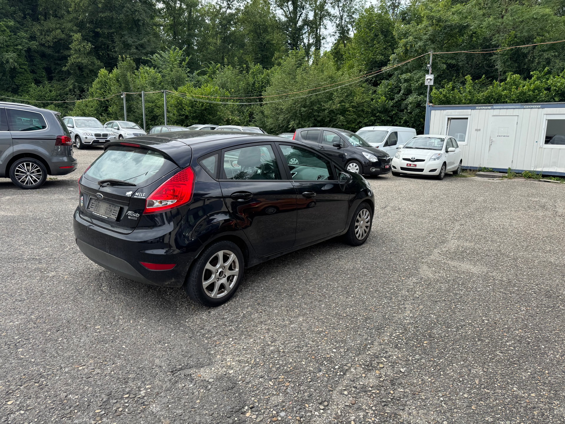 FORD Fiesta 1.4 16V Colourline-image-4