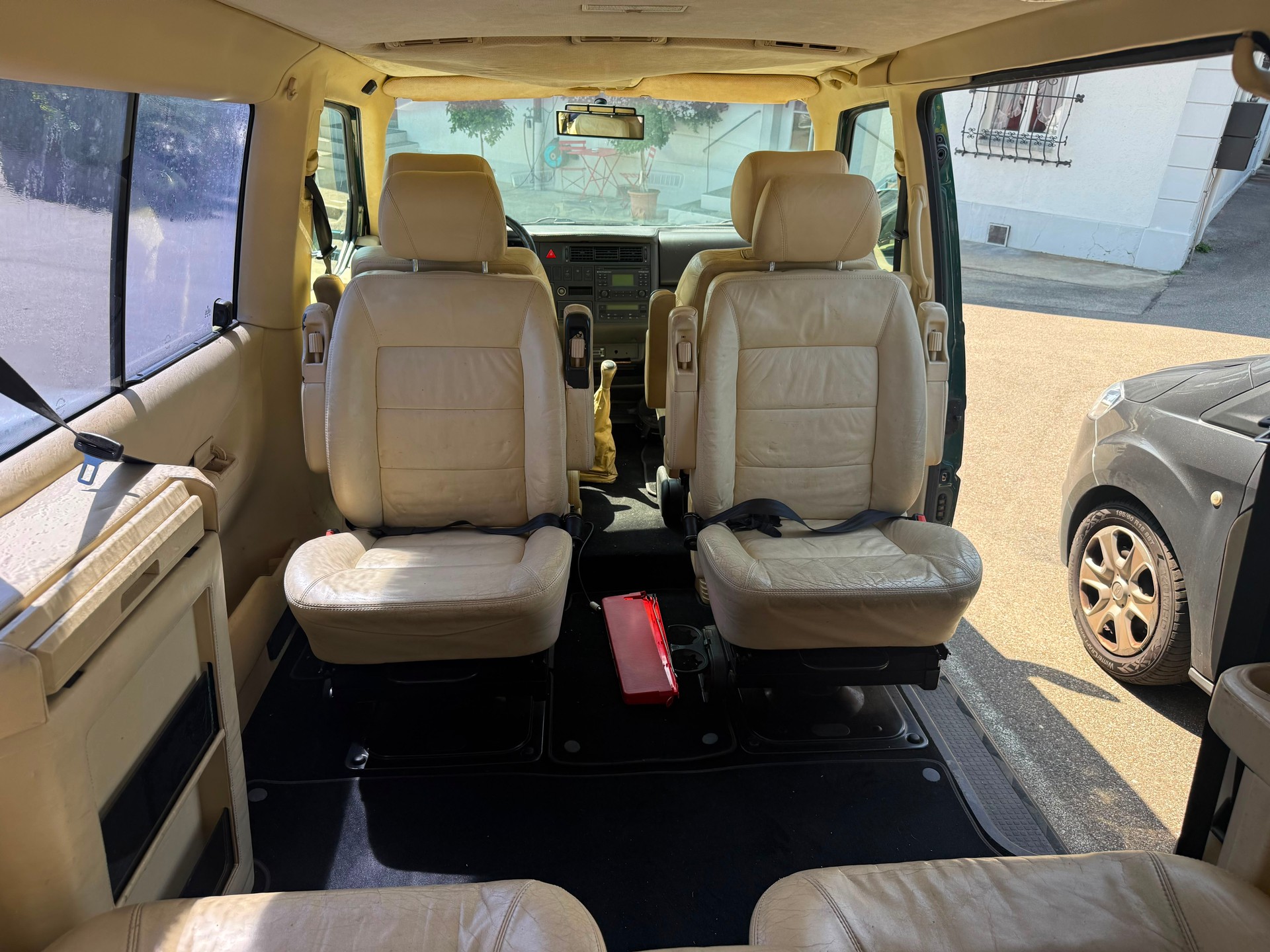 VW T4 Multivan 2.5TDI syncro ABS-image-12
