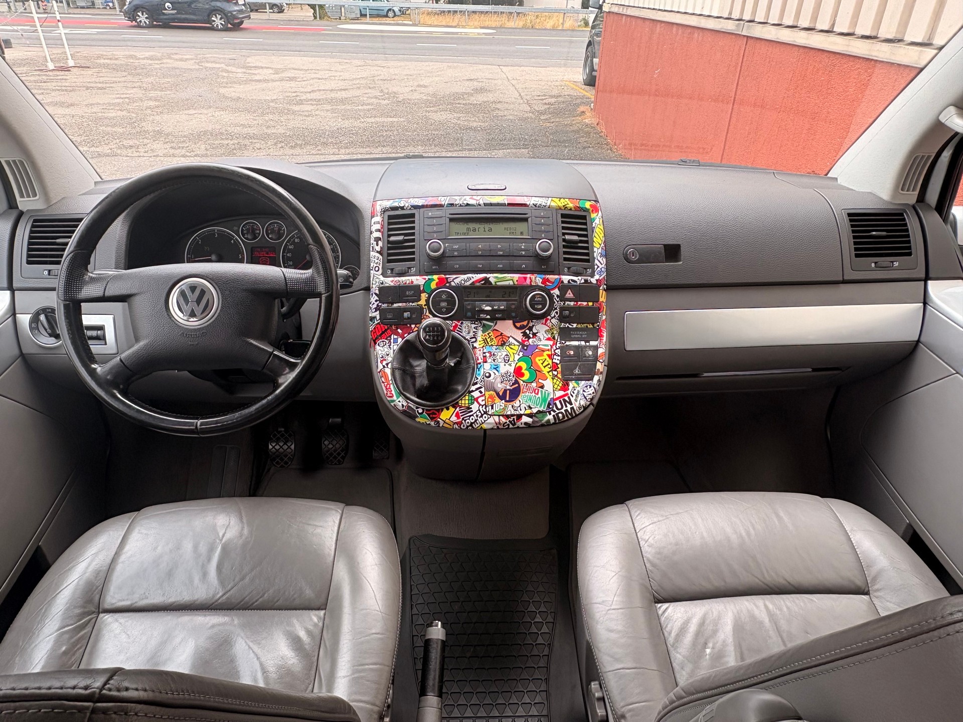 VW T5 Multivan Highline 2.5 TDI-image-8