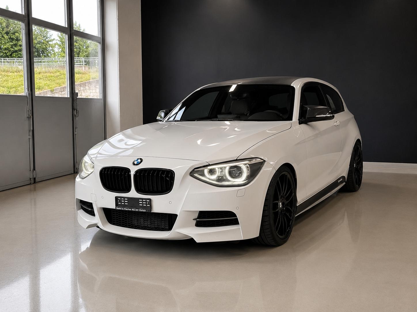 BMW M135i xDrive Steptronic-image-1