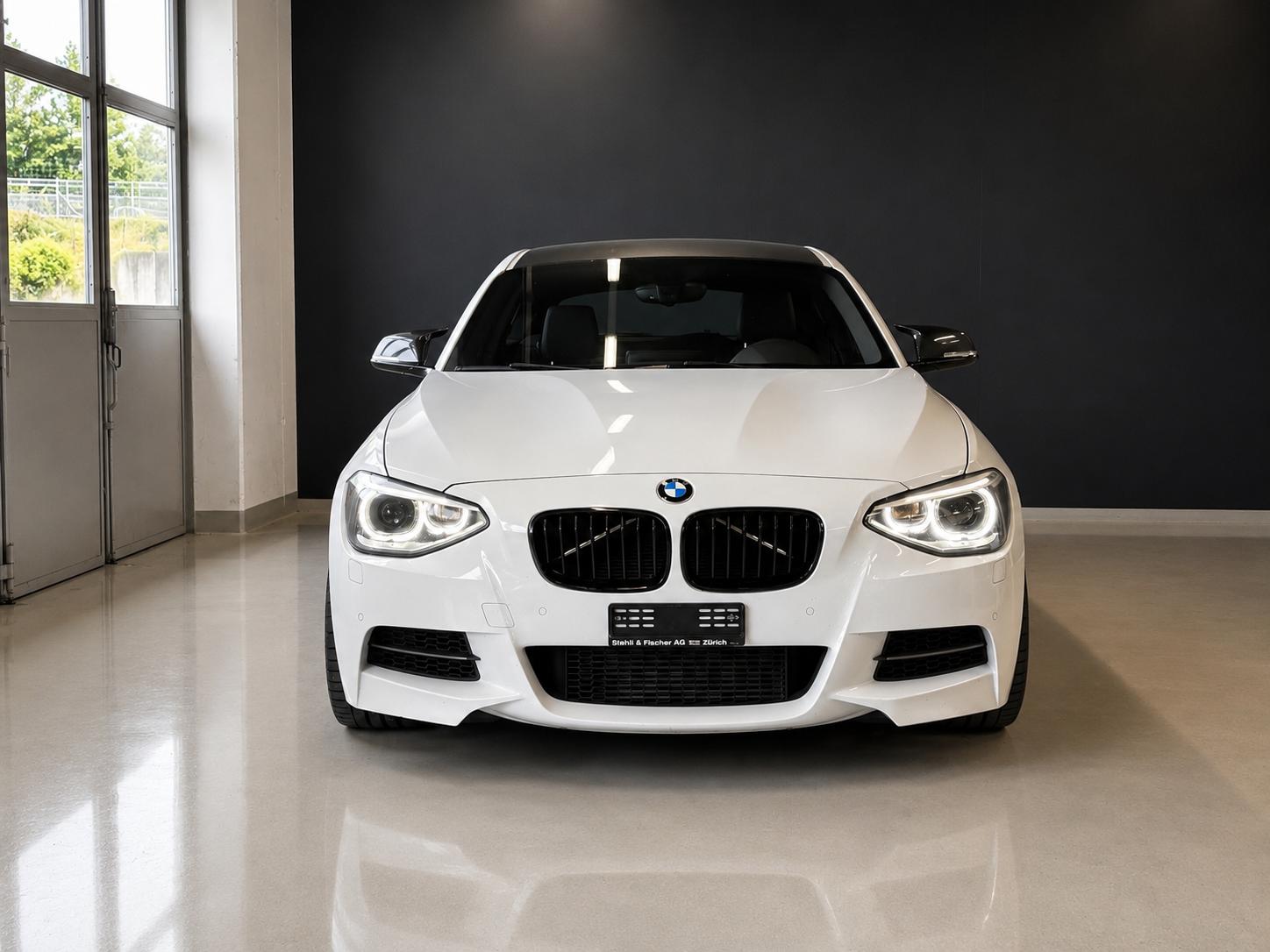 BMW M135i xDrive Steptronic-image-2