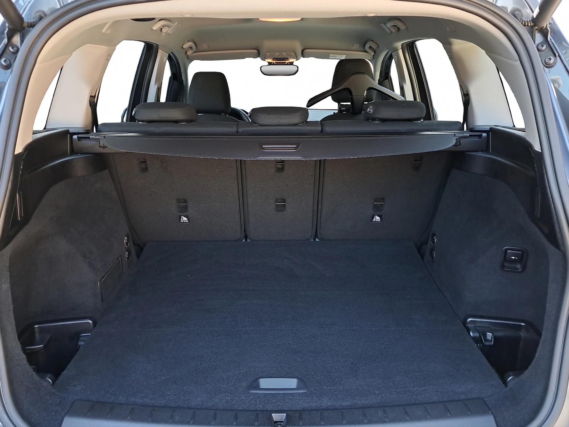 BMW 218d xDrive Gran Tourer Steptronic-image-11