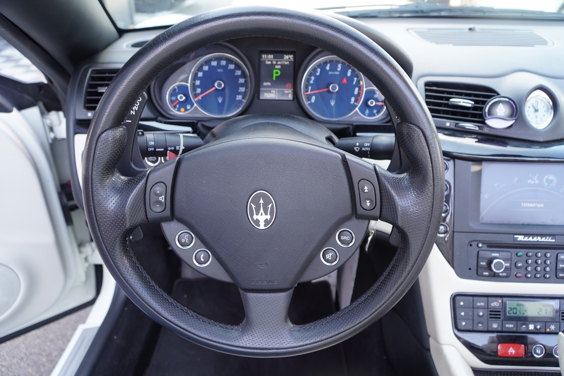 MASERATI GranCabrio Sport Automatica-image-18