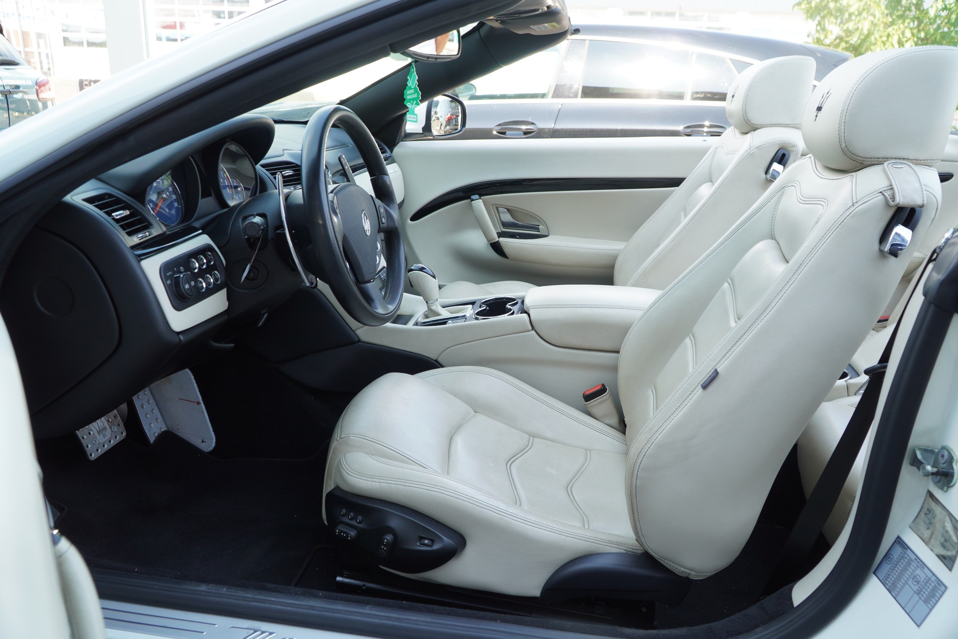 MASERATI GranCabrio Sport Automatica-image-7