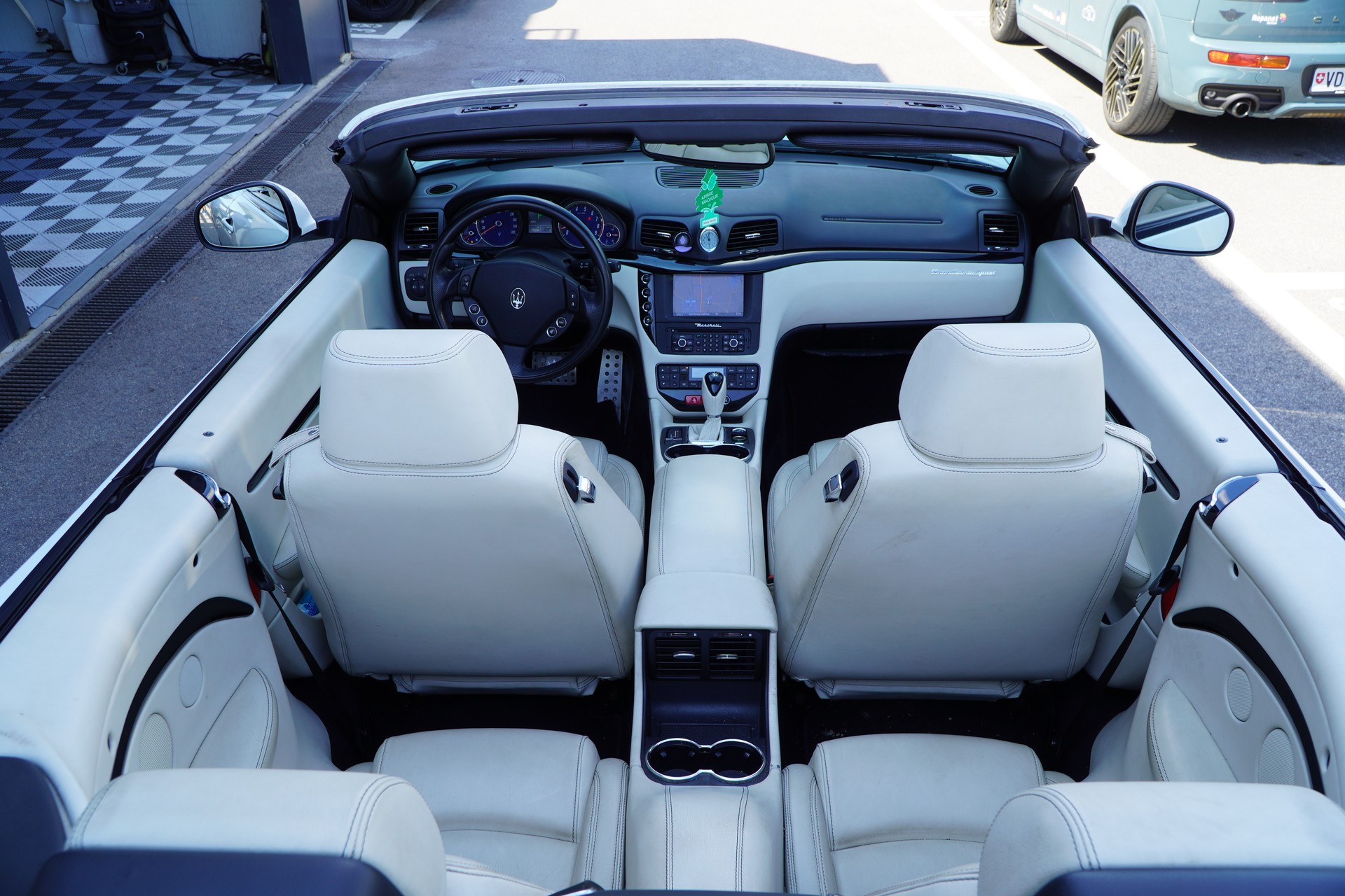MASERATI GranCabrio Sport Automatica-image-9