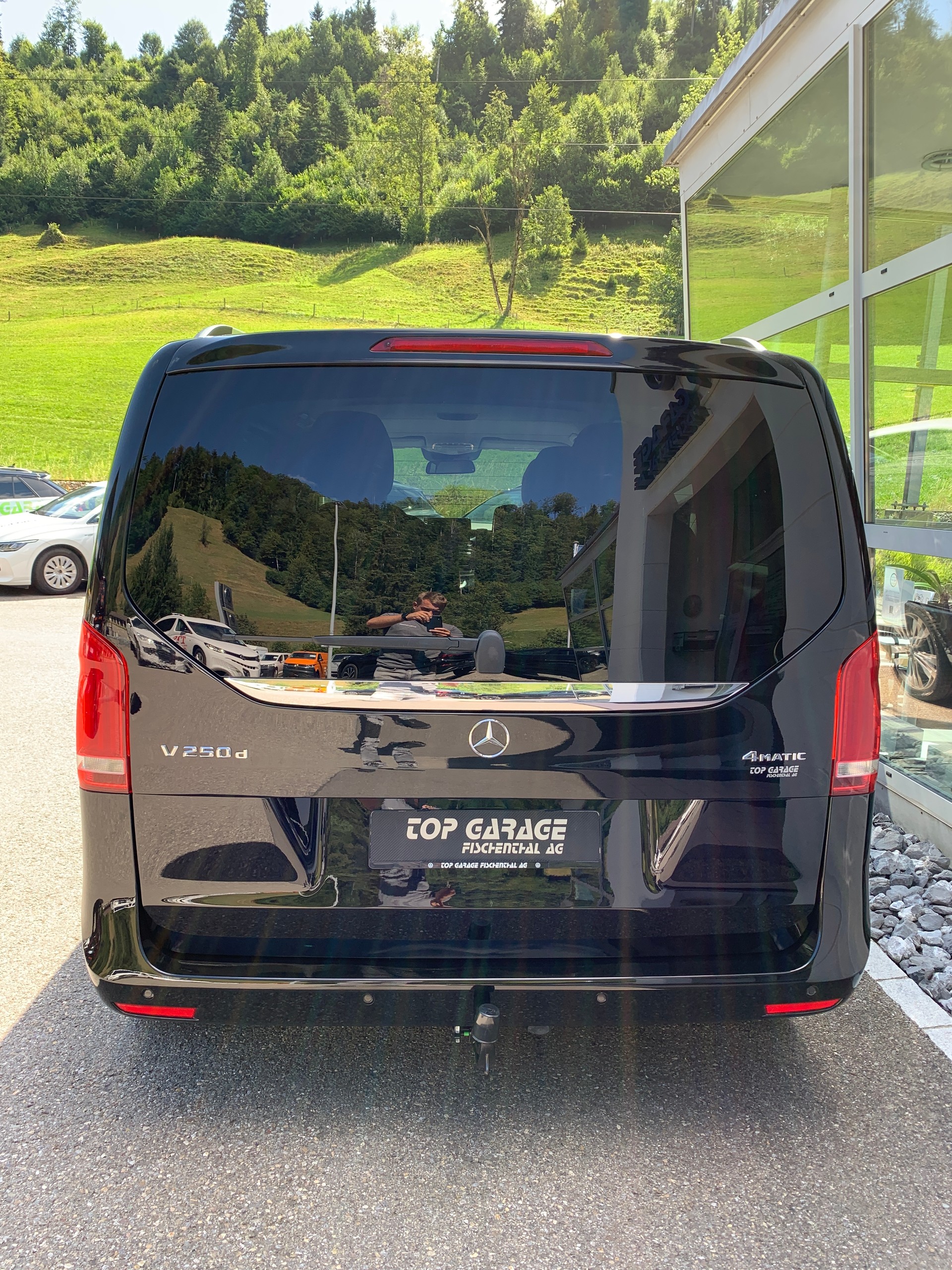 MERCEDES-BENZ V 250 d Avantgarde kompakt 4Matic 7G-Tronic-image-5