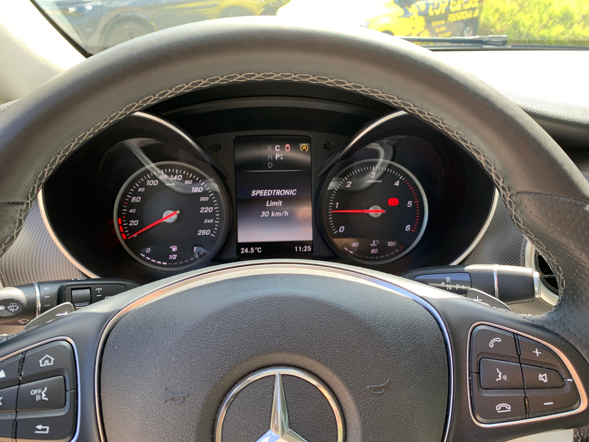 MERCEDES-BENZ V 250 d Avantgarde kompakt 4Matic 7G-Tronic-image-12