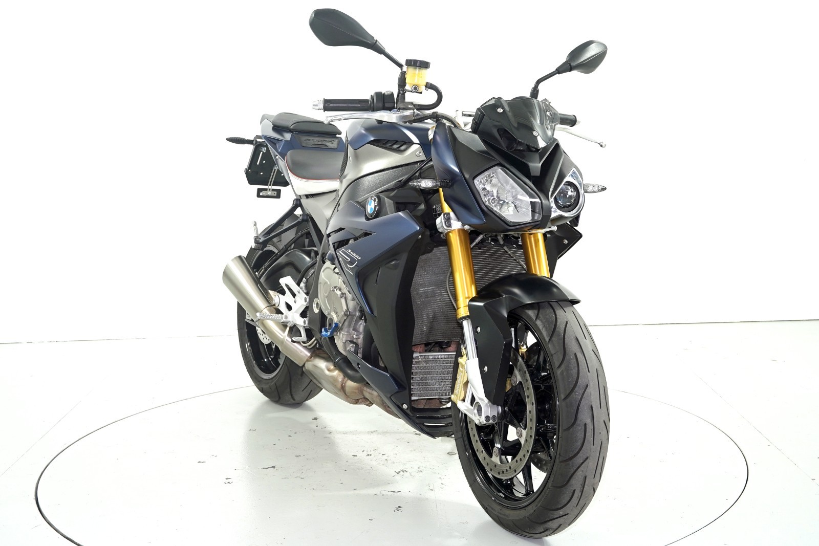 BMW S 1000 R ABS-showroom-element-1