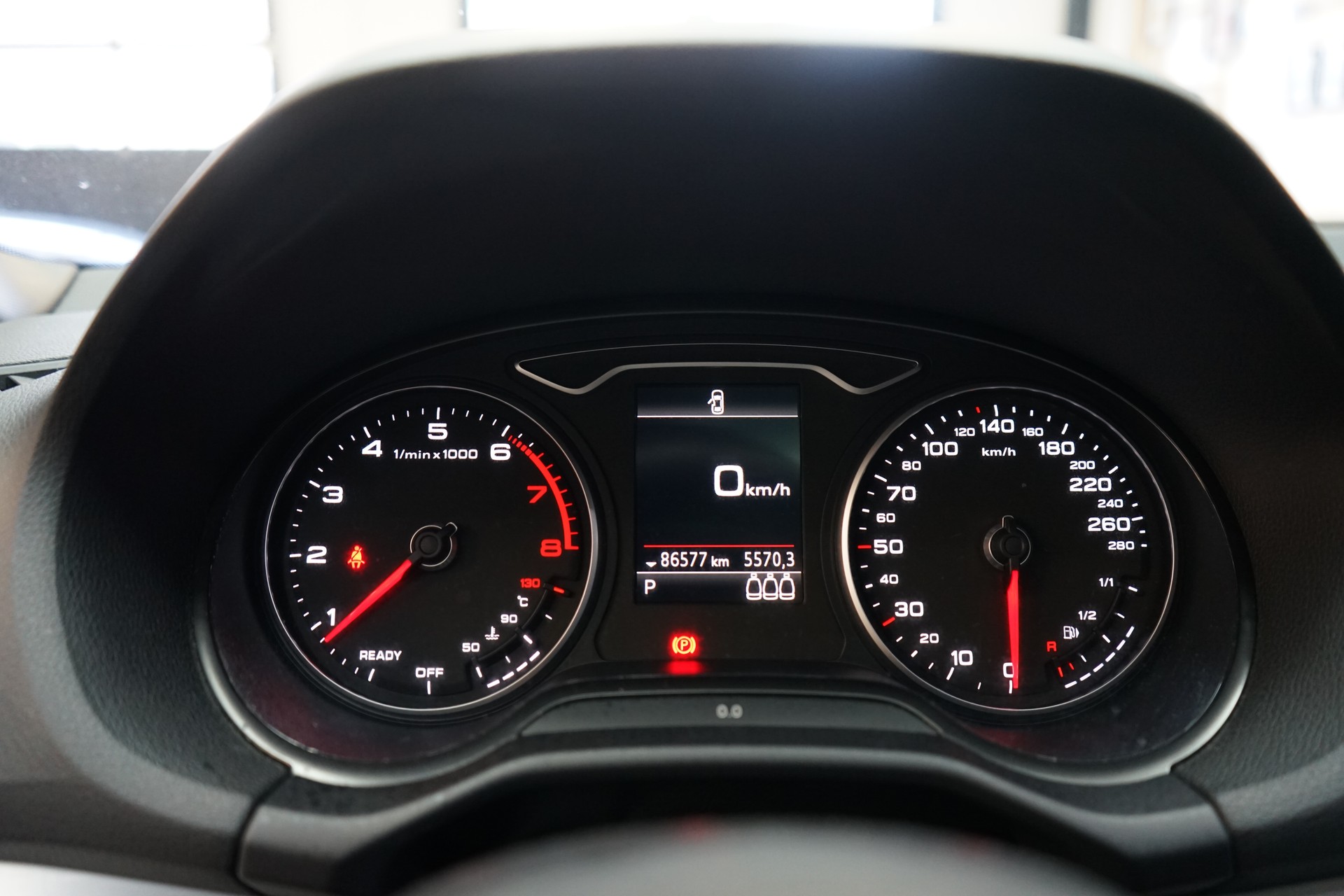 AUDI Q2 1.4 TFSI sport S-tronic-image-8