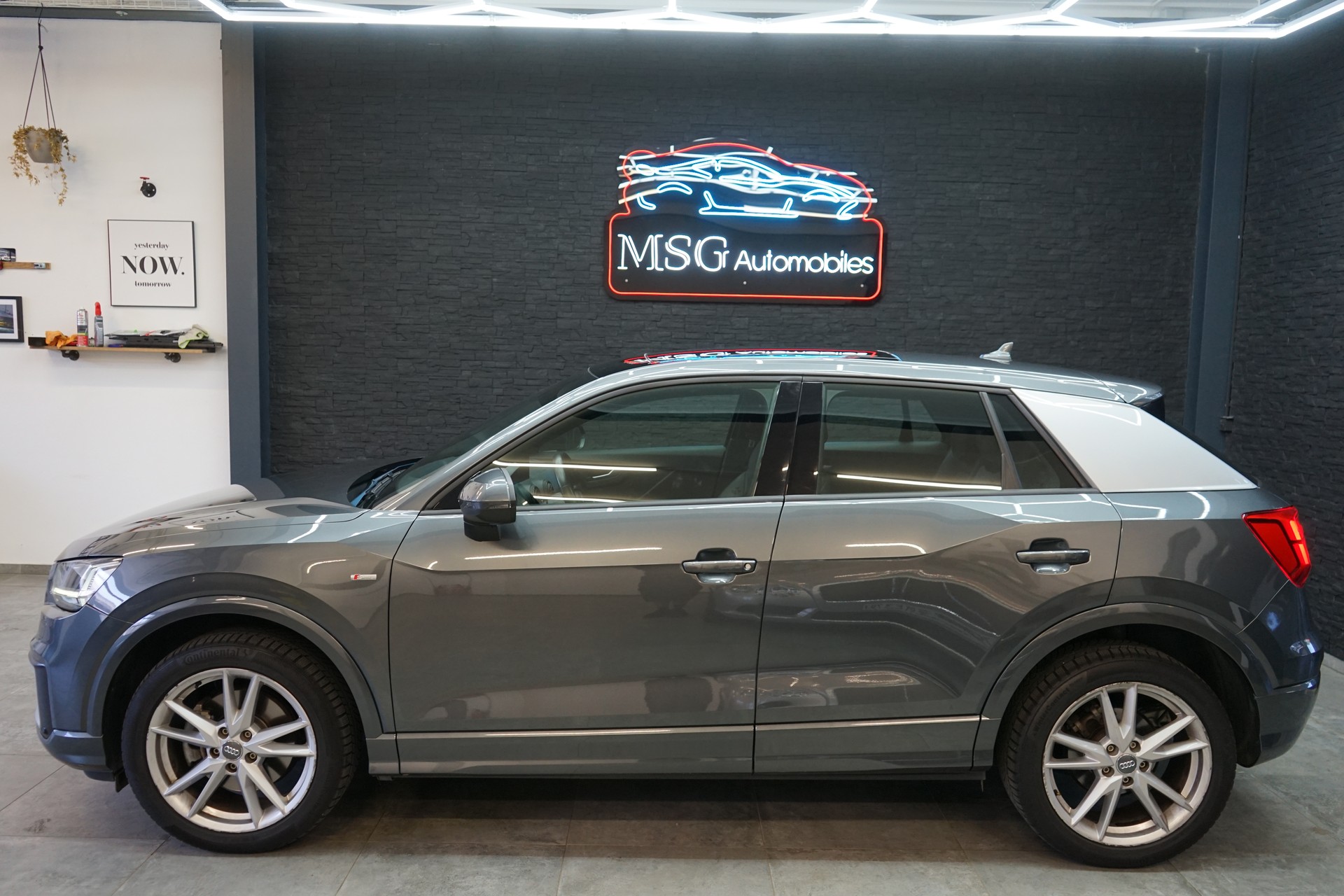AUDI Q2 1.4 TFSI sport S-tronic-showroom-element-1