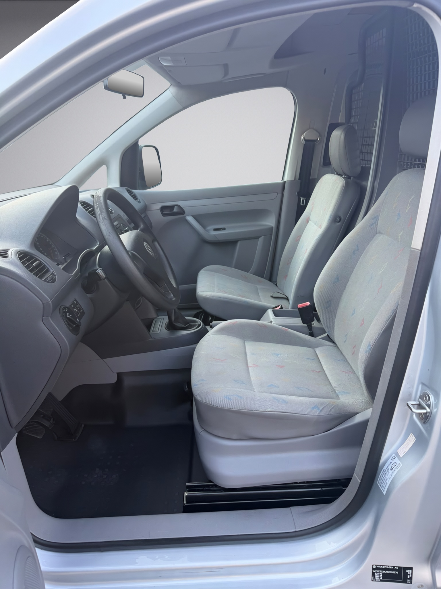 VW Caddy 2.0SDI * Diesel *-image-11