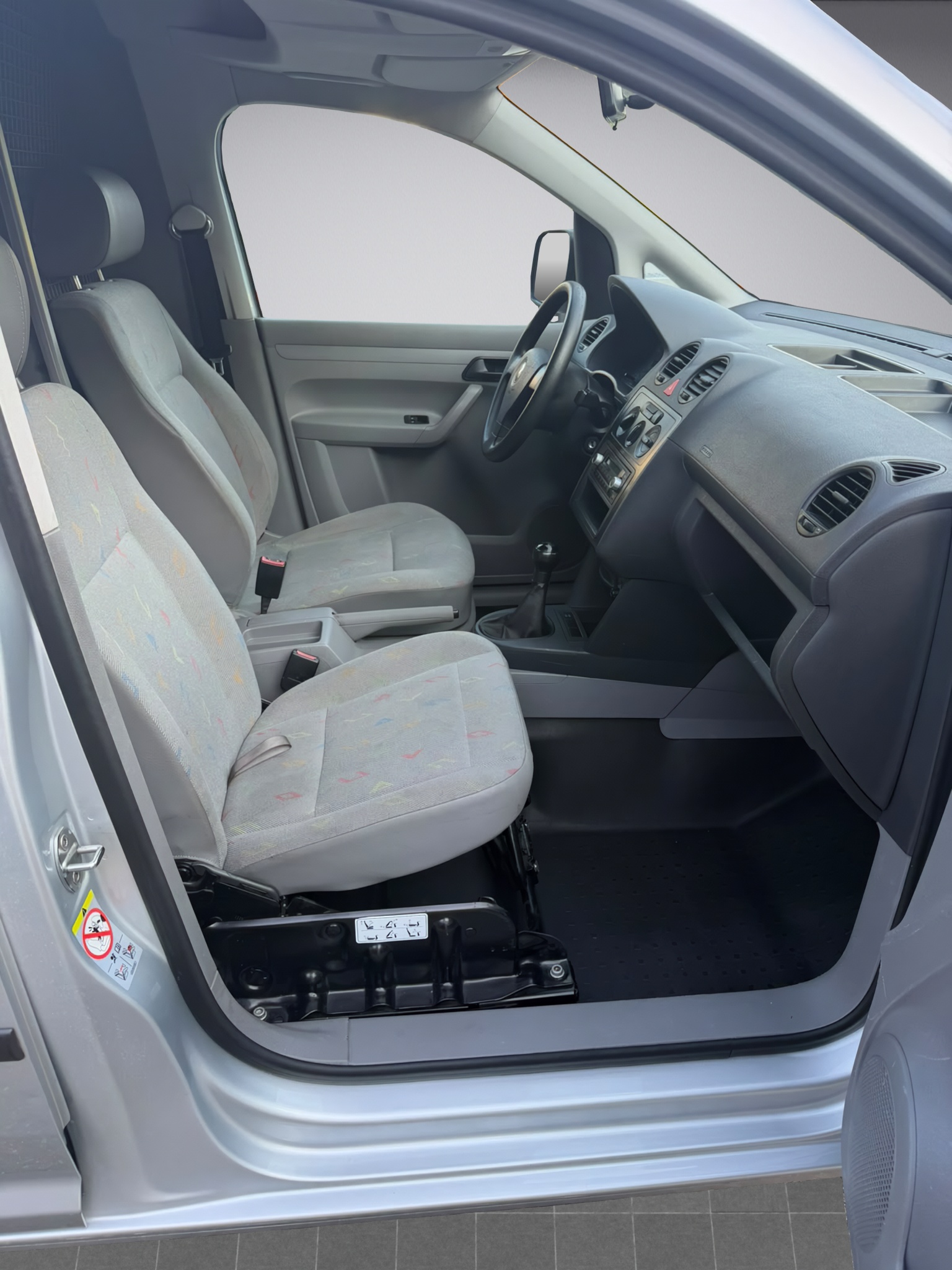 VW Caddy 2.0SDI * Diesel *-image-12