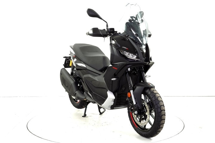 APRILIA ST GT 400 ABS-showroom-element-1