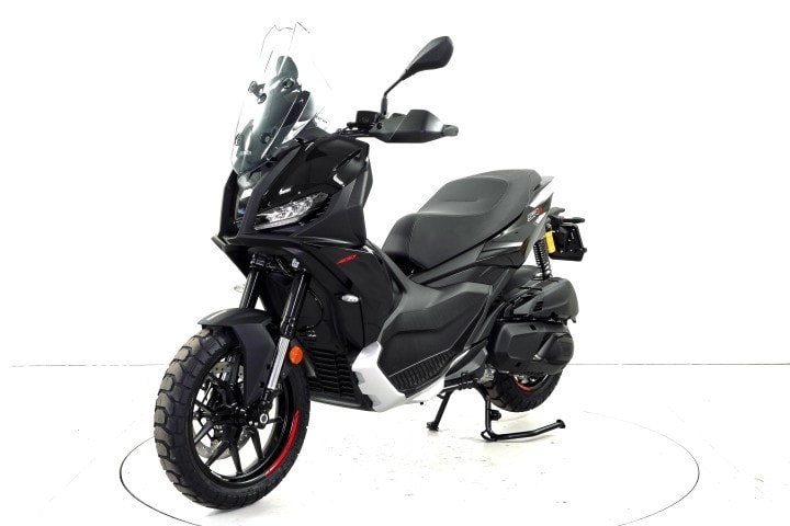 APRILIA ST GT 400 ABS-showroom-element-2
