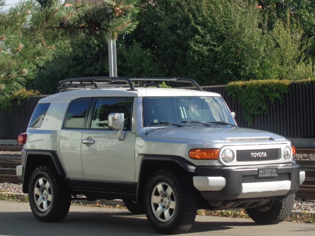 TOYOTA FJ-image-10